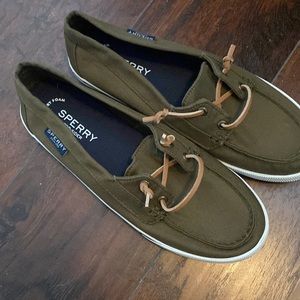Sperry olive green slip on top siders womens 9  NWOT